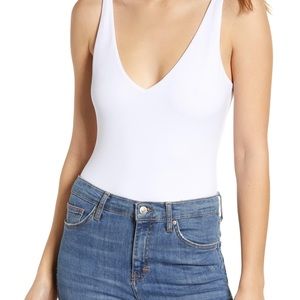 Leith double V white bodysuit